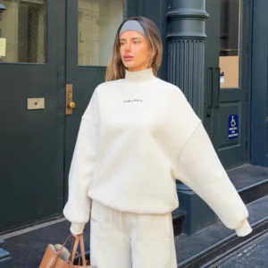 Oversized Turtleneck Sweatshirt Creme White